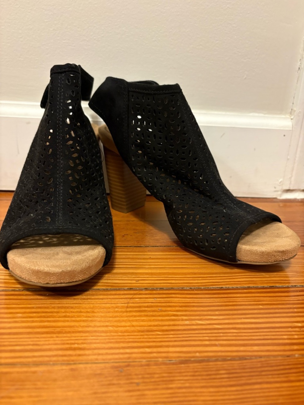 Giani Bernini Black Open-Toe Perforated Block Heel Sandals - Women